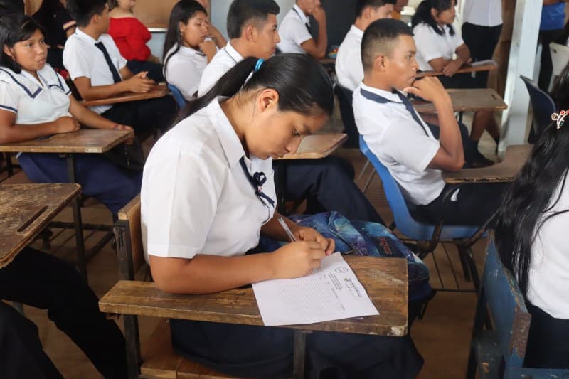 Estudiantes en el Foro Juvenil 2025